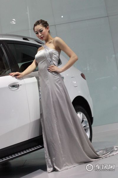 东风裕隆2号车模