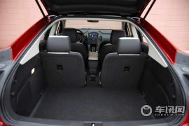 雪佛兰-沃蓝达(进口)-电动基本型-红