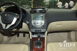 比亚迪-比亚迪G6-1.5TI 手动尊贵型