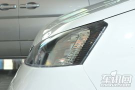 郑州日产-NV200-1.6 尊贵型 223座