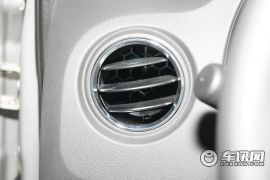 吉普-指南者-2.0 运动版