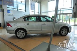 欧宝-雅特-1.8 A+ 豪华型