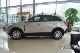 欧宝-安德拉-2.4 豪华四驱版