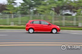 北京汽车-北京汽车E系列-1.5L乐享自动版