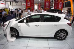 通用别克-英朗XT