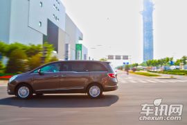 通用别克-别克GL8-3.0L GT豪华商务豪雅版