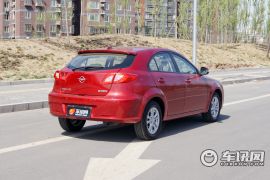 海马汽车-福美来-两厢 1.6L自动精英版