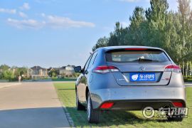 上海汽车-MG5-1.5L AT领航版