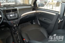 天津一汽-威志V5-1.5L 精英型