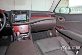 一汽丰田-皇冠-V6 3.0 Royal Saloon