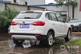 华晨中华-中华V5-1.5T 两驱豪华型AT