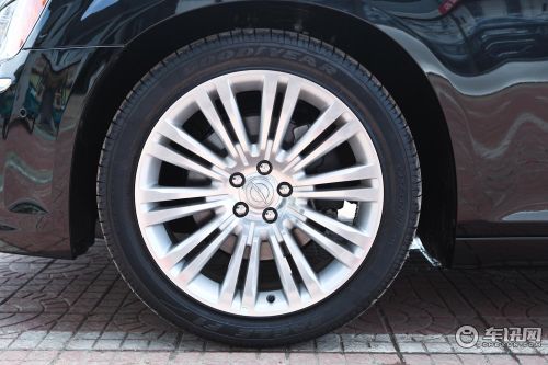 克莱斯勒 克莱斯勒300C