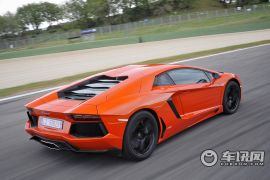 兰博基尼2013款 Aventador LP700-4