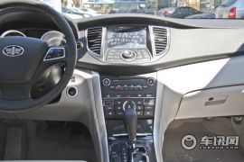 一汽奔腾-奔腾B90-2.0L 自动导航型