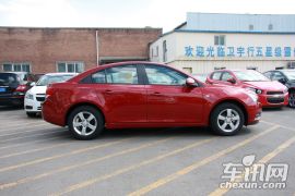 通用雪佛兰-科鲁兹-1.6 SL天地版 AT