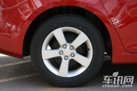 通用雪佛兰-科鲁兹-1.6 SL天地版 AT