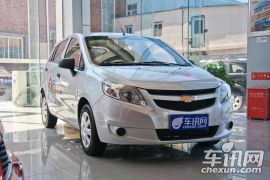 通用雪佛兰-赛欧-两厢 1.2L 手动理想版