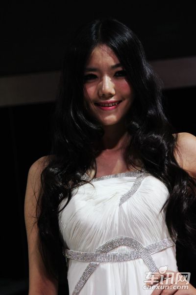 东风本田4号车模