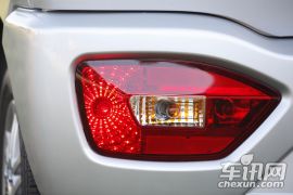 昌河铃木-北斗星-e+ 手动豪华型