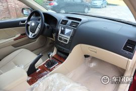 比亚迪-比亚迪G6-2.0L 手动豪华型