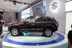 铃木-超级维特拉