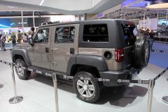 北京汽车-北京汽车B70V