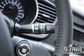 东风悦达起亚-起亚K5-2.0L DLX AT 十周年特别版