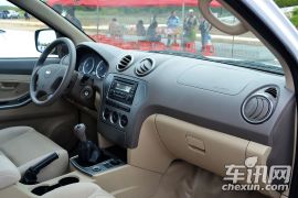 江铃汽车-域虎-2.4T两驱柴油手动(LX)