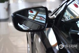 现代-Veloster飞思-1.6L 自动尊享版