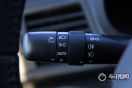 斯巴鲁-傲虎-2.5i 运动导航版