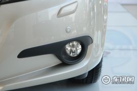 一汽奔腾-奔腾B90-2.3L 自动旗舰型