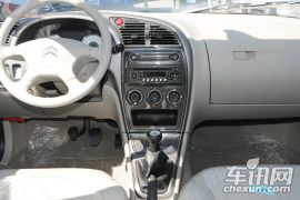 东风雪铁龙-爱丽舍-1.6手动尊贵型