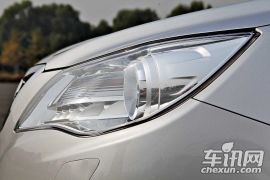 上海汽车-荣威950-2.4L 豪华行政版