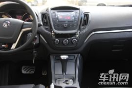 上海汽车-MG5-1.5L AT精英版