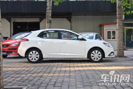 上海汽车-MG5-1.5L AT精英版