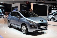 东风标致-标致3008 HYbrid4