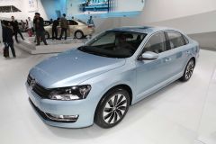 上海大众-帕萨特蓝驱版