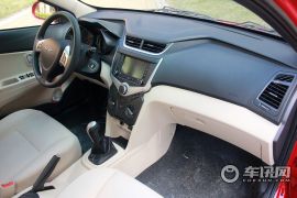 奇瑞汽车-风云2-掀背 1.5L 手动锐意版