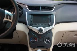 奇瑞汽车-风云2-掀背 1.5L 手动锐意版