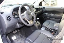 Jeep-指南者-2.4L 运动版