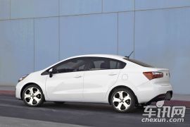 海外版起亚三厢版RIO锐欧