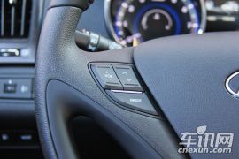 北京现代-索纳塔八-2.0自动尊贵版