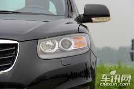 现代-新胜达（进口）-2.4 至尊版 七座四驱