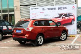 三菱-欧蓝德 EX-2.4L 四驱精英GT版7座