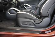 现代-Veloster飞思-1.6T 自动豪华版