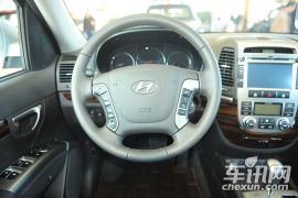 现代-新胜达(进口)-2.4 舒适版 七座四驱