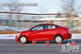 测试现代瑞纳1.4 性能方面不及外观动感