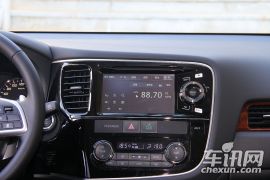 三菱-欧蓝德 EX-2.4L 四驱精英GT版7座