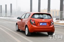 测试雪佛兰爱唯欧1.6 AT 制动表现出色  