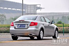 铃木-凯泽西-2.4L两驱标准版